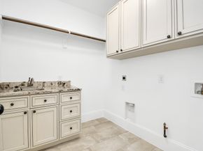 631 N Live Oak Street, Houston TX 77003