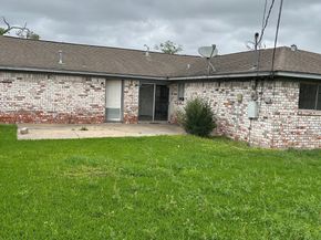 4315 Woodmont Dr, South Houston TX 77045