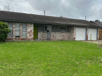 4315 Woodmont Dr