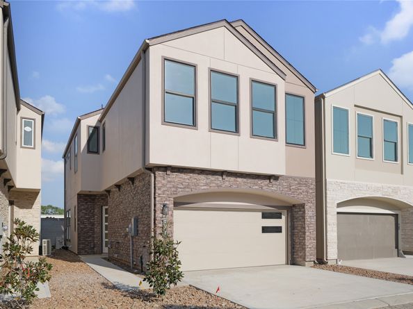 2931 El Fenice Lane, Houston TX 77057