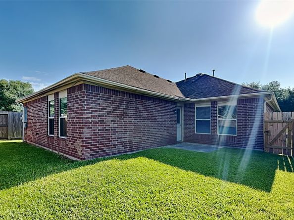 26849 Armor Oaks Drive, Kingwood TX 77339