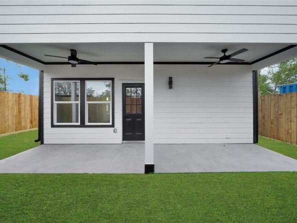 6037 S Acres Drive, Houston TX 77048