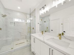 6037 S Acres Drive, Houston TX 77048