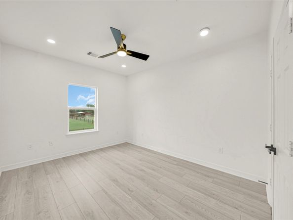 6037 S Acres Drive, Houston TX 77048