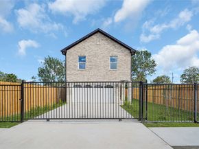 6037 S Acres Drive, Houston TX 77048