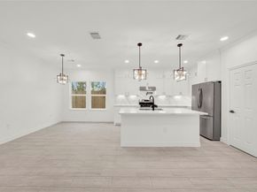 6037 S Acres Drive, Houston TX 77048
