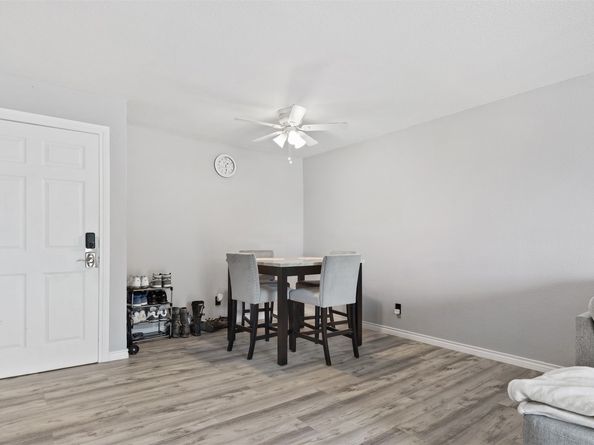 212 Plaza Verde Drive F22, Houston TX 77038