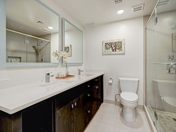 2200 Willowick Road 4E, Houston TX 77027