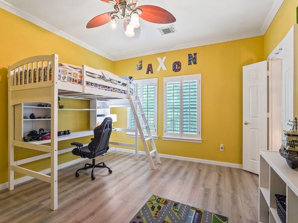 2807 Hazy Hillside Court, Kingwood TX 77345