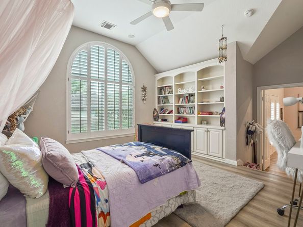 2807 Hazy Hillside Court, Kingwood TX 77345