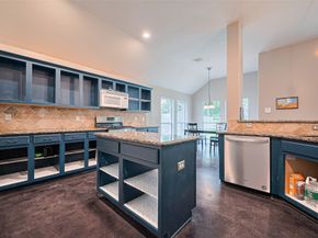 210 N Wimberly Way, Conroe TX 77385