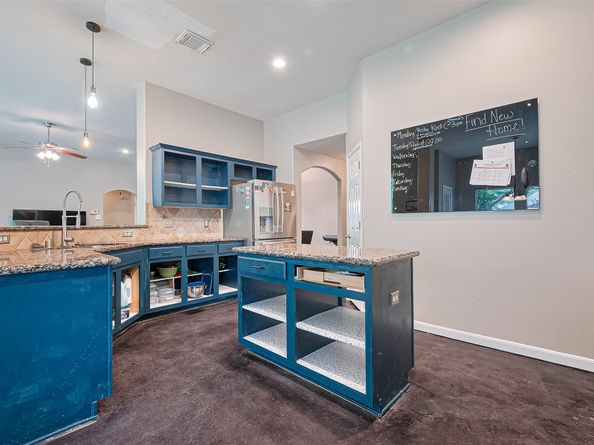 210 N Wimberly Way, Conroe TX 77385