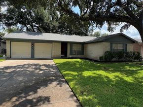 9006 Winding River Drive, Houston TX 77088