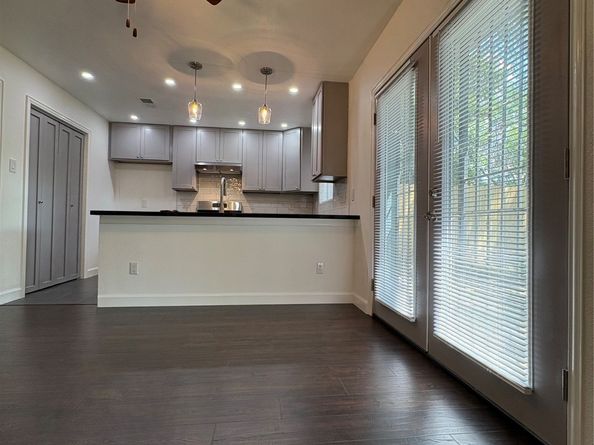 9006 Winding River Drive, Houston TX 77088