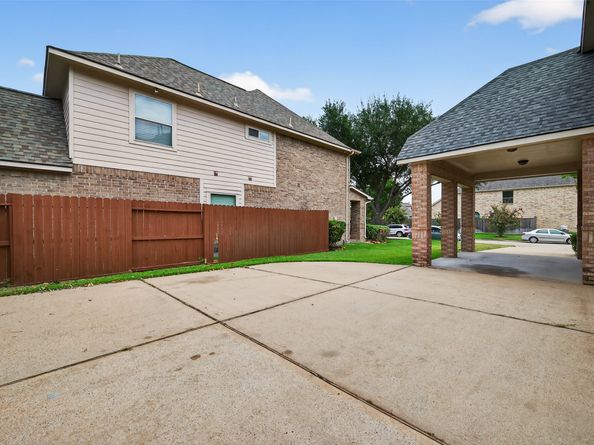 5407 Satterfield Lane, Houston TX 77084
