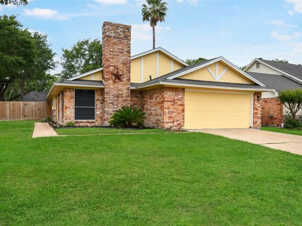 16303 Hollow Rock Drive, Houston TX 77070