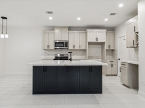 7947 Avenue F, Houston TX 77012