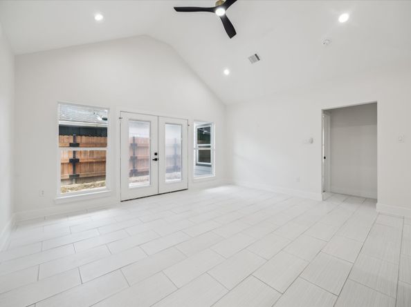 7947 Avenue F, Houston TX 77012