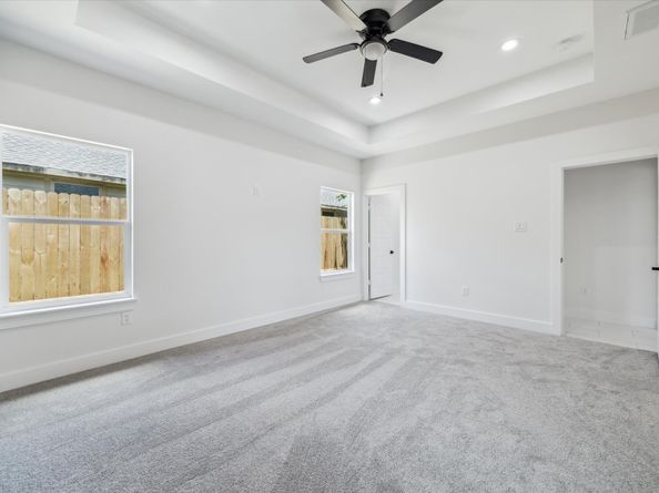 7947 Avenue F, Houston TX 77012