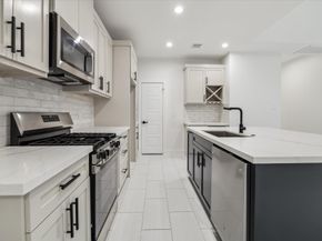 7947 Avenue F, Houston TX 77012