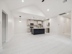7947 Avenue F, Houston TX 77012
