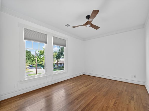 1445 Hall Place, Houston TX 77008
