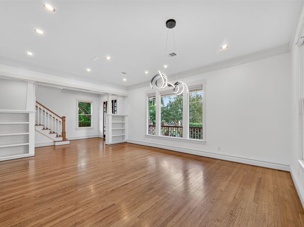 1445 Hall Place, Houston TX 77008