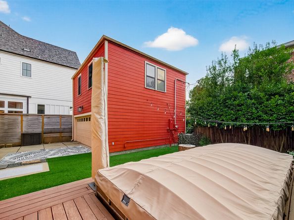 1445 Hall Place, Houston TX 77008