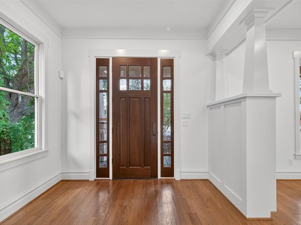 1445 Hall Place, Houston TX 77008