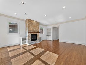 1445 Hall Place, Houston TX 77008