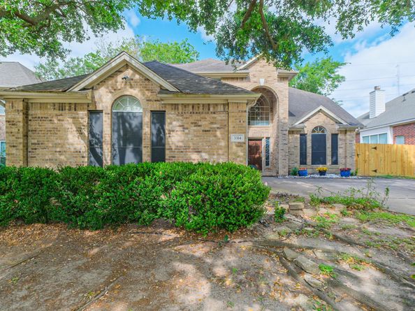 3314 Shadowwalk Drive, Houston TX 77082