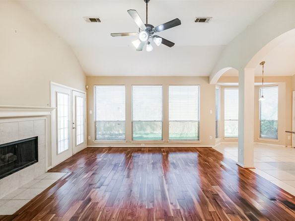 3314 Shadowwalk Drive, Houston TX 77082