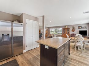 9302 Rosstown Way, Houston TX 77080