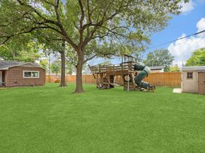 9302 Rosstown Way, Houston TX 77080