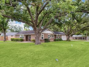 9302 Rosstown Way, Houston TX 77080