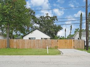 9705 Peachtree Street, Houston TX 77016