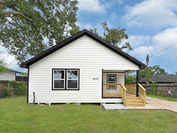 9705 Peachtree Street, Houston TX 77016