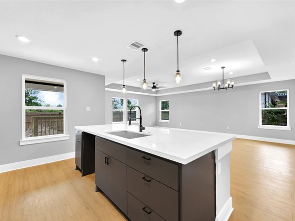 9705 Peachtree Street, Houston TX 77016