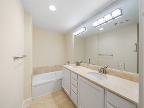2520 Robinhood Street 1001, Houston TX 77005