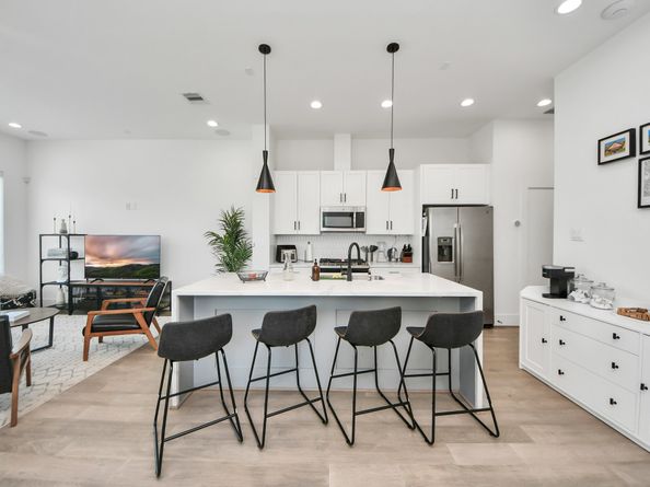2415 Anita Street A, Houston TX 77004