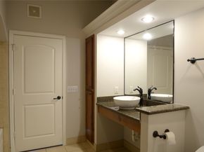 2203 Dorrington Street 403, Houston TX 77030