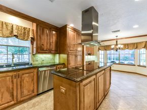 2614 Manila Lane, Houston TX 77043