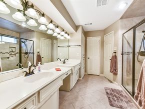 2614 Manila Lane, Houston TX 77043