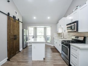 5011 Kleinway Drive, Houston TX 77066