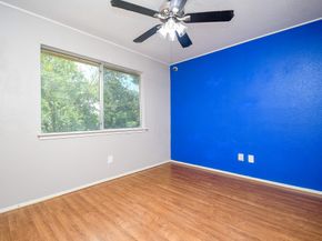 5011 Kleinway Drive, Houston TX 77066
