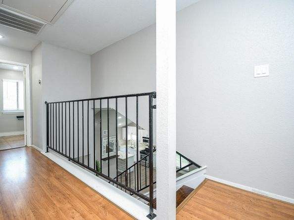 5011 Kleinway Drive, Houston TX 77066