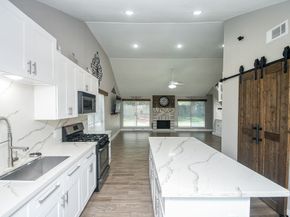5011 Kleinway Drive, Houston TX 77066