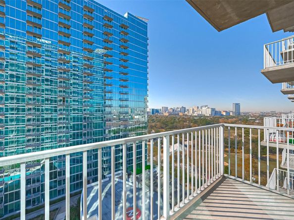 5925 Almeda Road 11608, Houston TX 77004