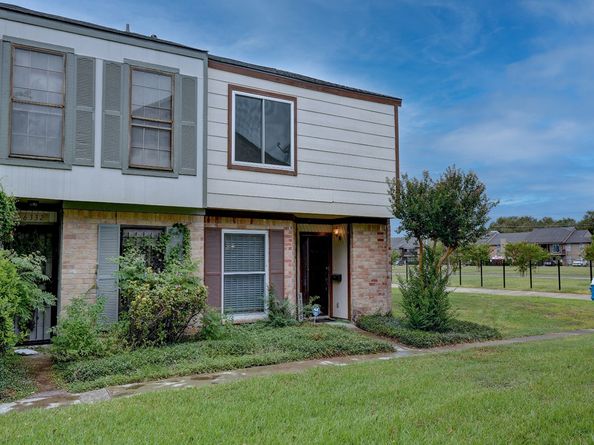 6330 Creekbend Drive D, Houston TX 77096