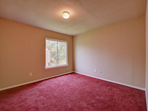 6330 Creekbend Drive D, Houston TX 77096